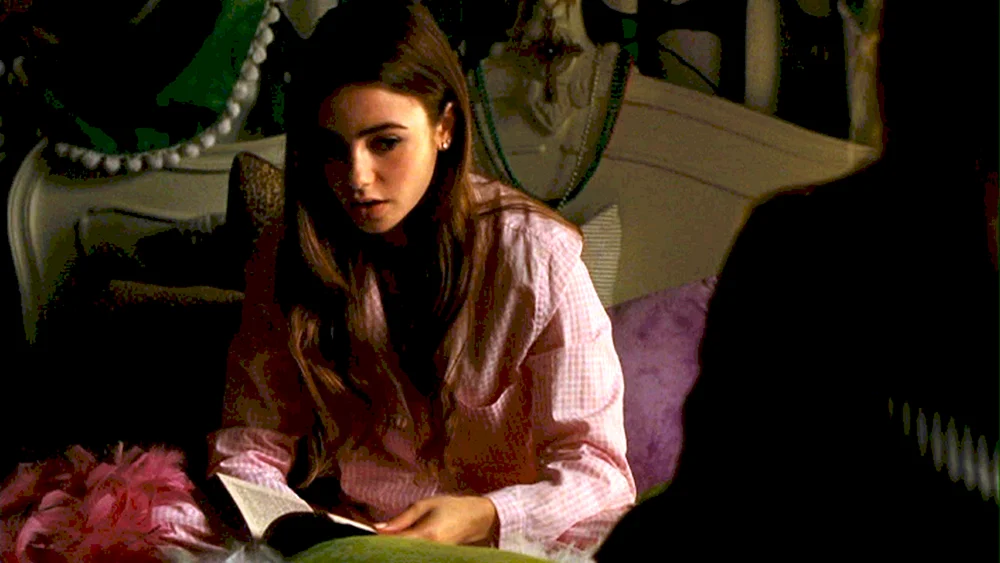 Lily Collins