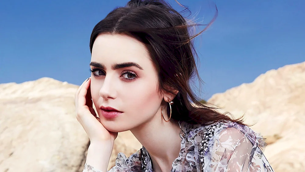 Lily Collins