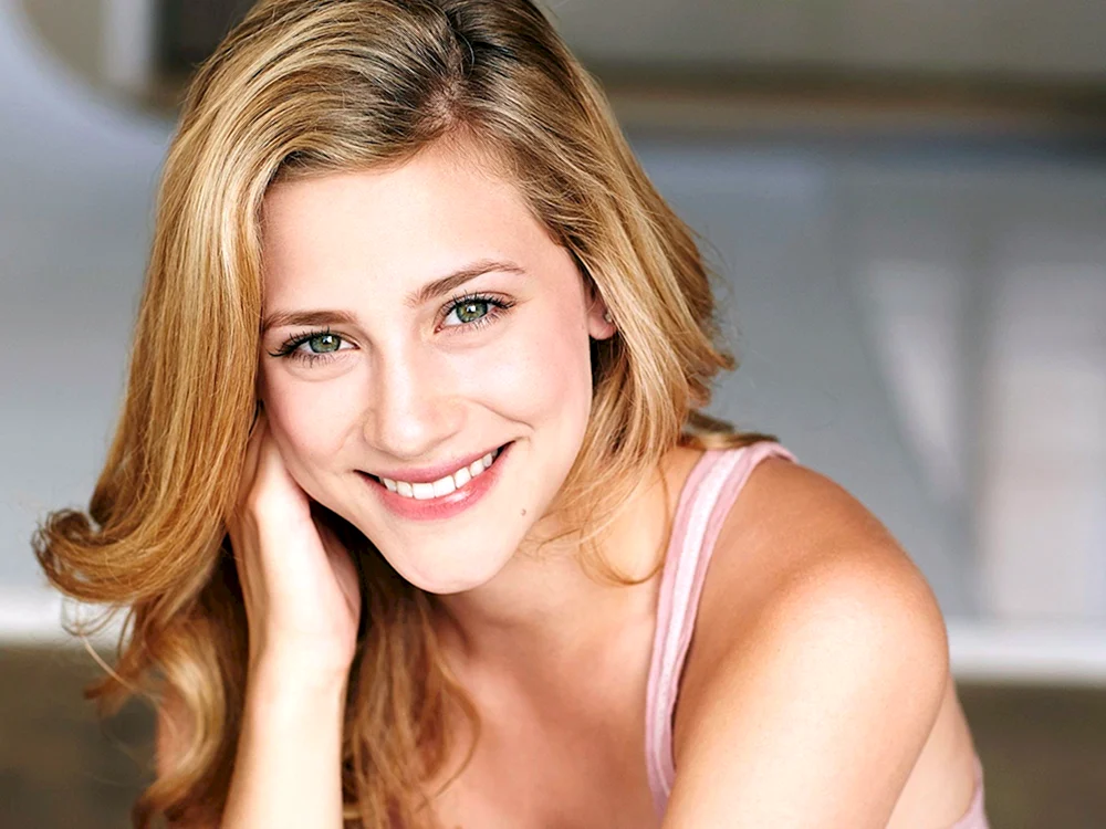 Lili Reinhart Riverdale