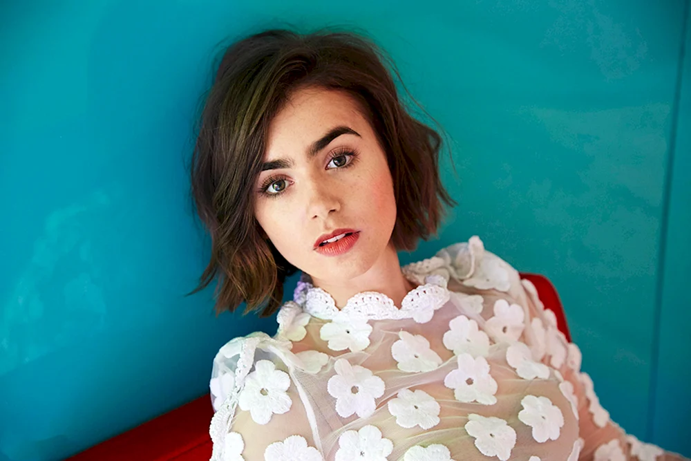Lily Collins
