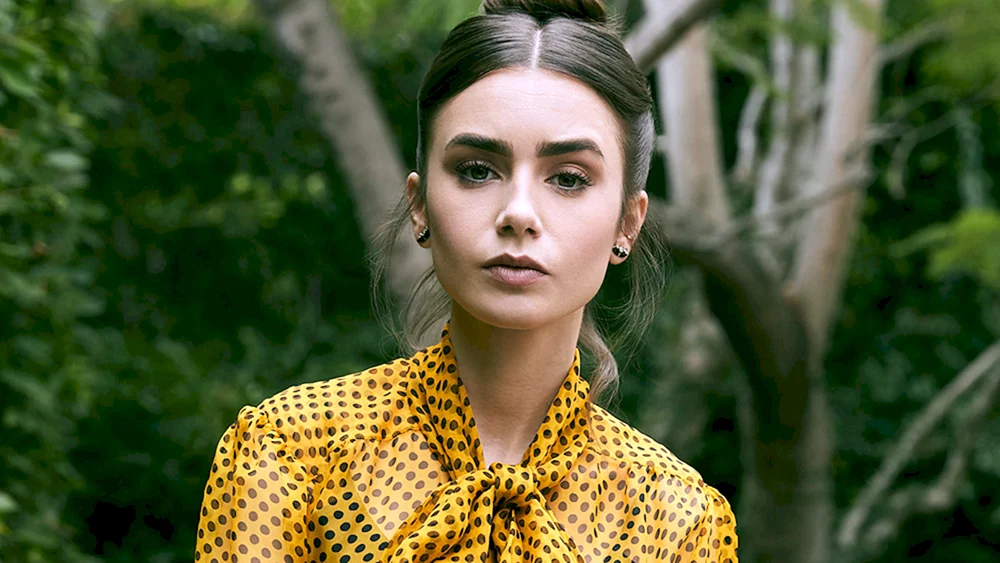 Lily Collins mit Kurzhaarschnitt