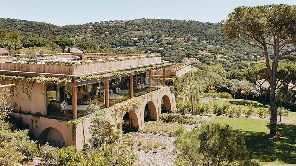 Lily of the Valley Hotel