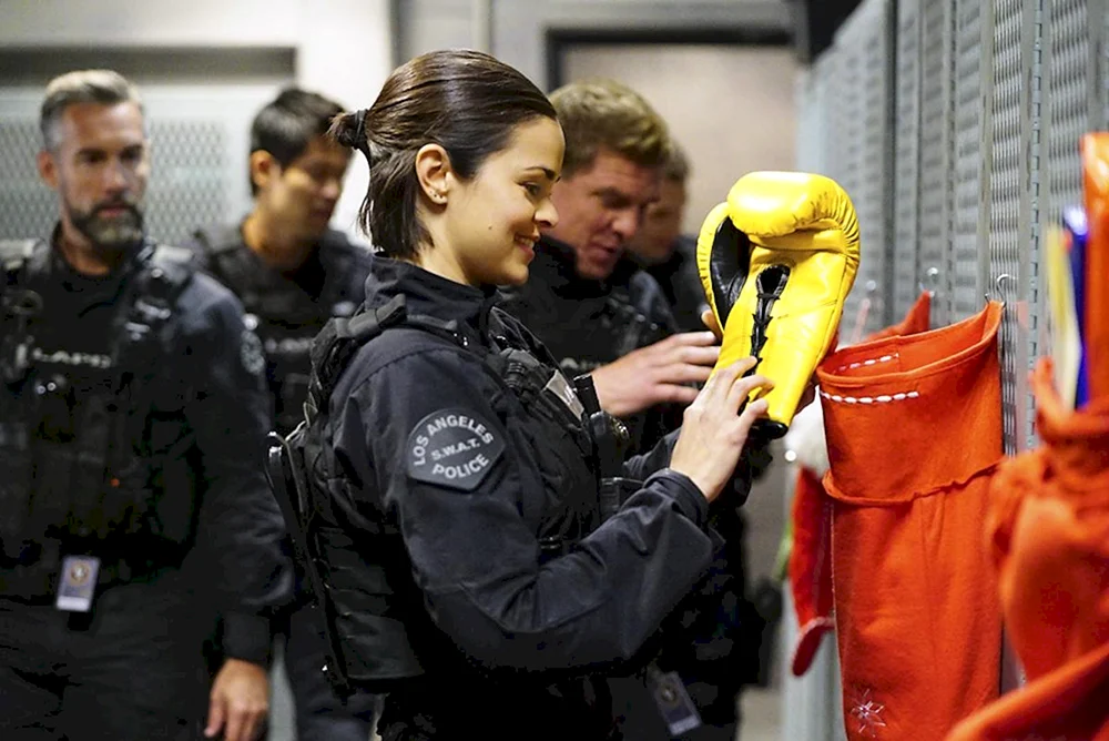 Lina ESCO Spezialkräfte der Stadt der Engel