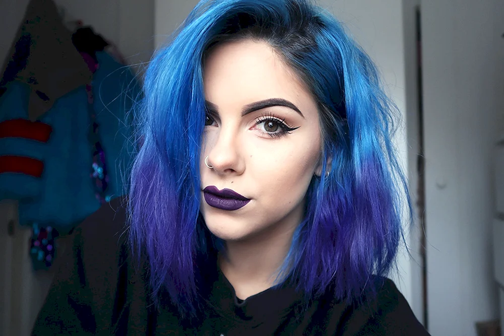 Pixie Undercut lila