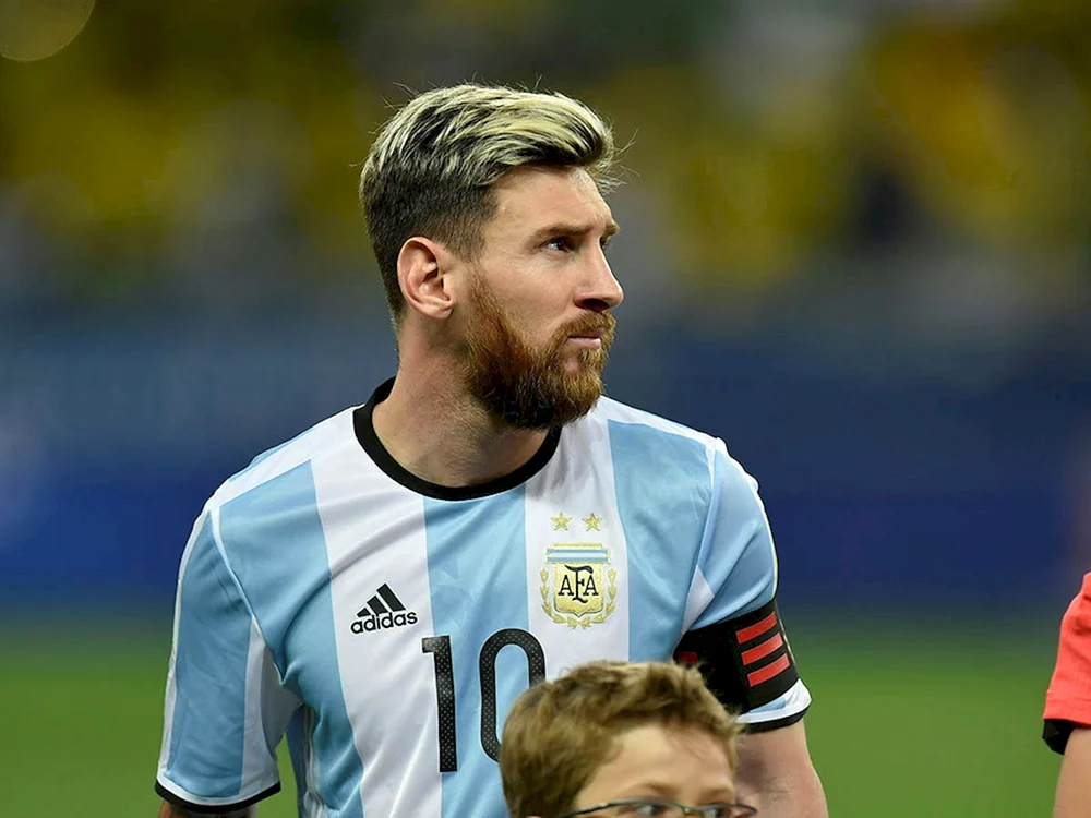 Leo Messi blond