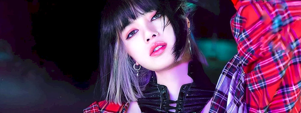 Lisa BLACKPINK