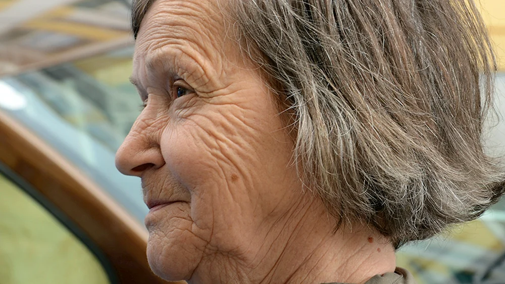 Gesicht einer älteren Frau