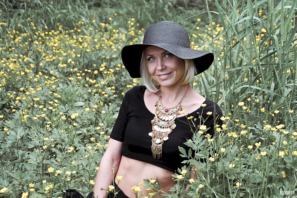Lubov Tomskaya alle Fotos