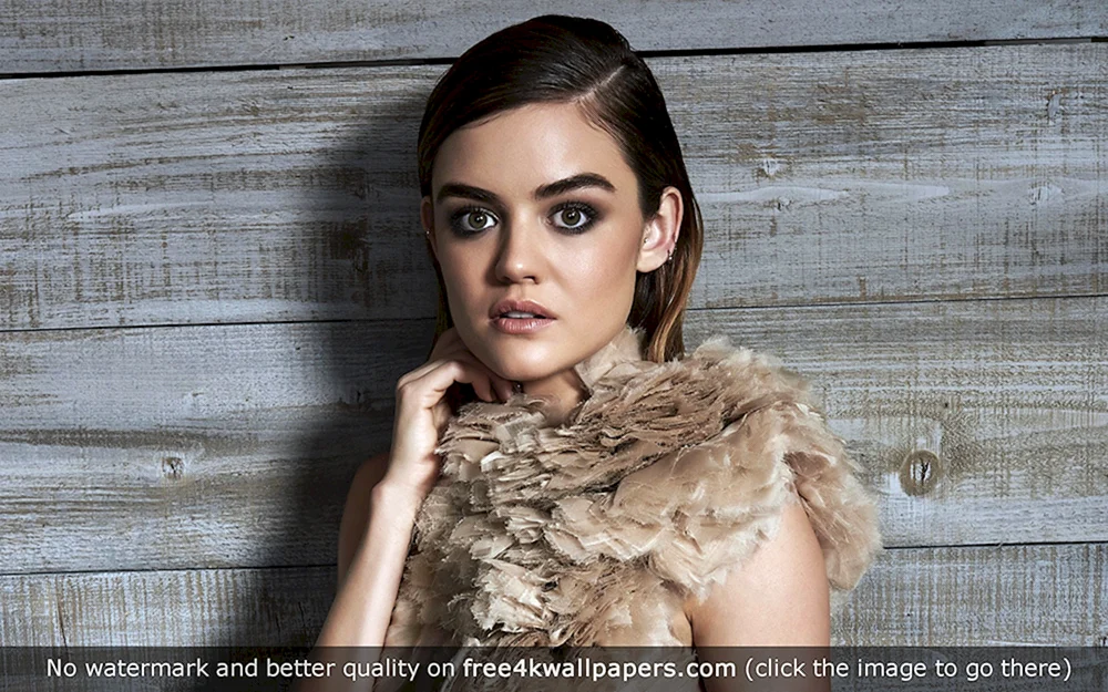 Lucy Hale foto