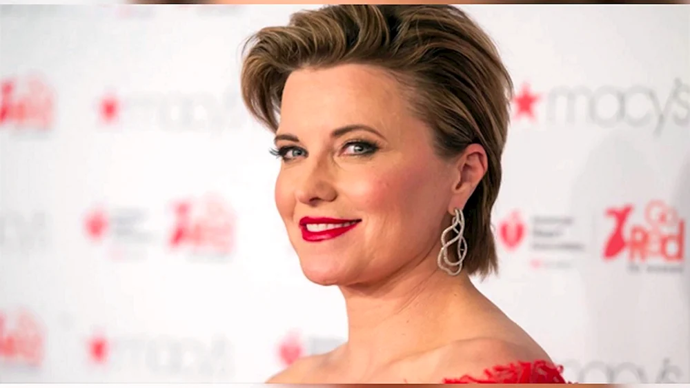 Lucy Lawless
