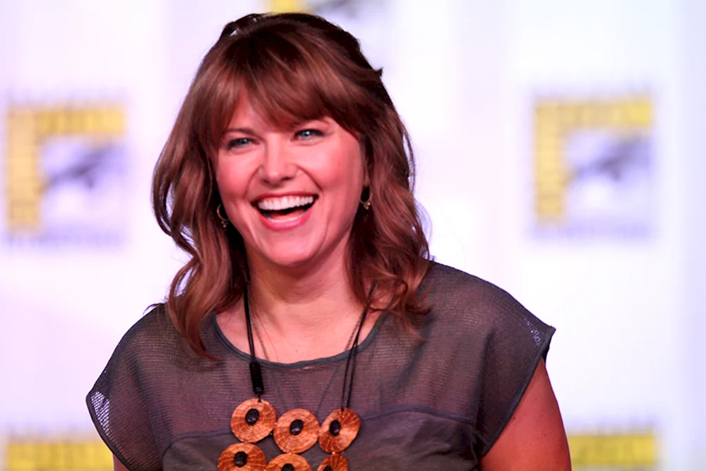 Lucy Lawless 2022