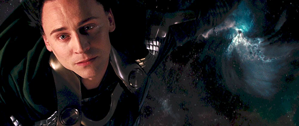Tom Hiddleston Loki