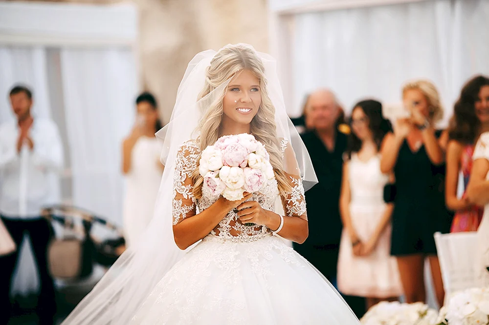 Locken mit Schleier für die Hochzeit
