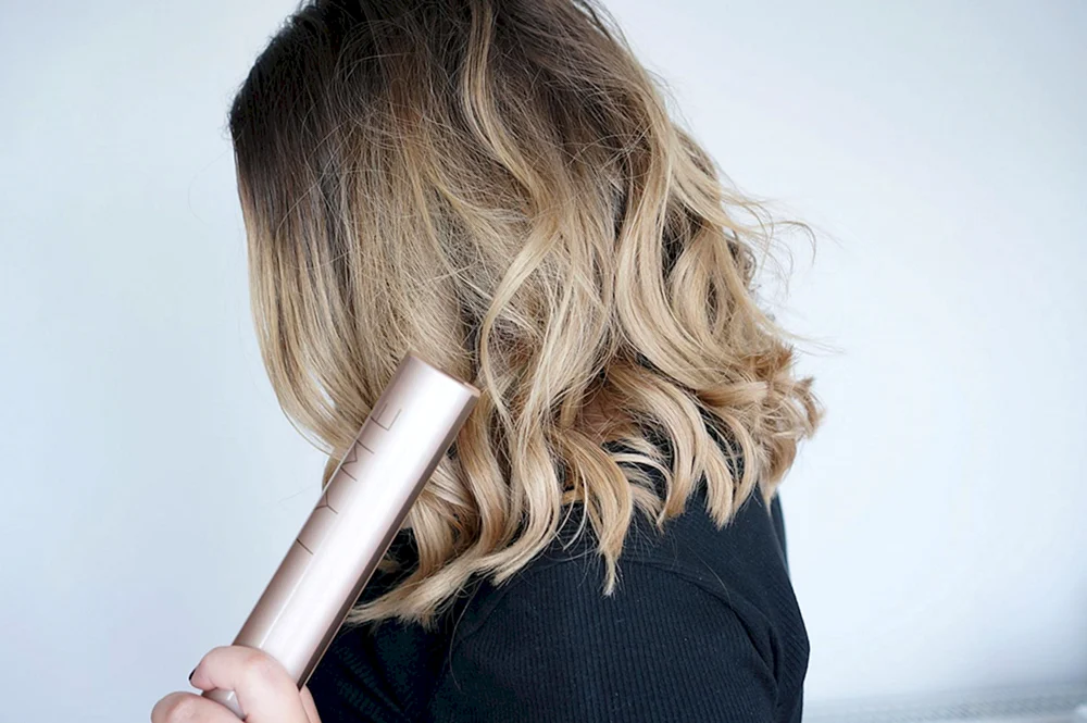 Lange Locken mit Bügeleisen