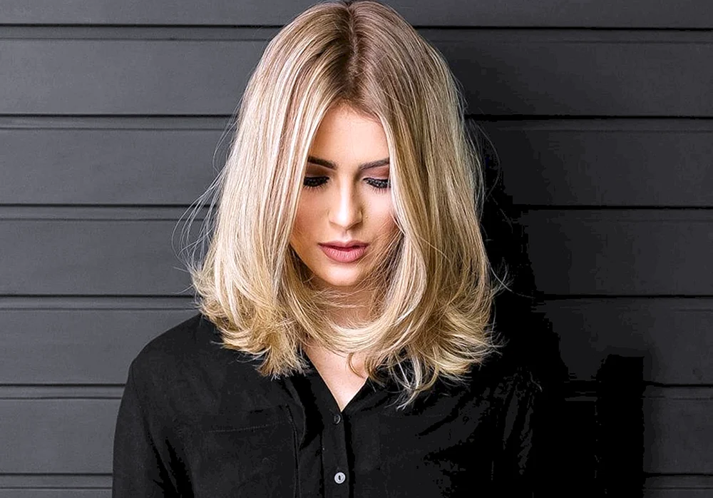 Long bob blond
