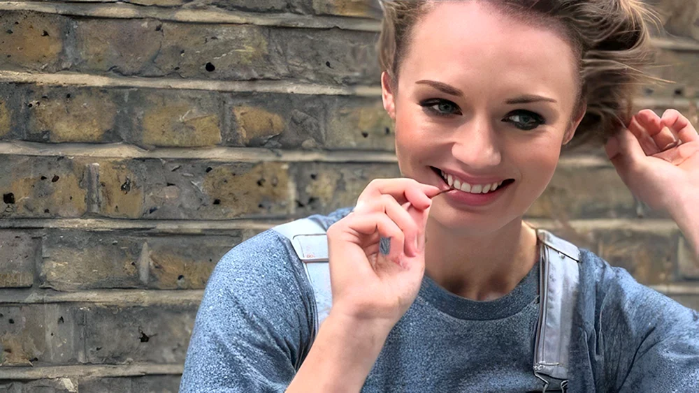 Laura Haddock