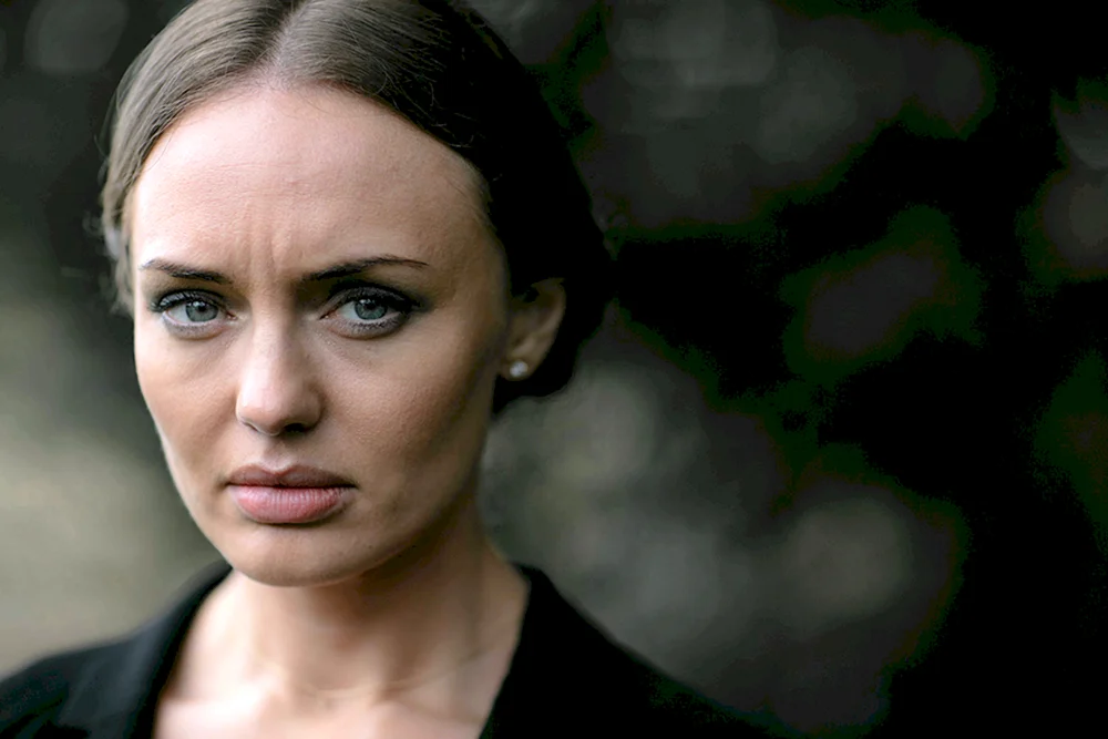 Laura Haddock