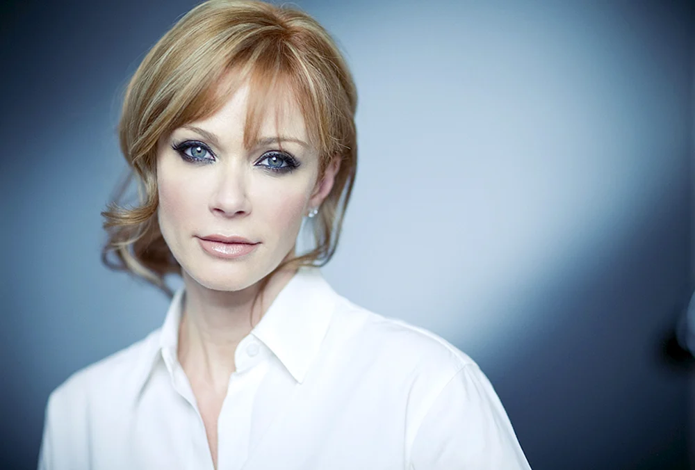 Lauren Holly 2022