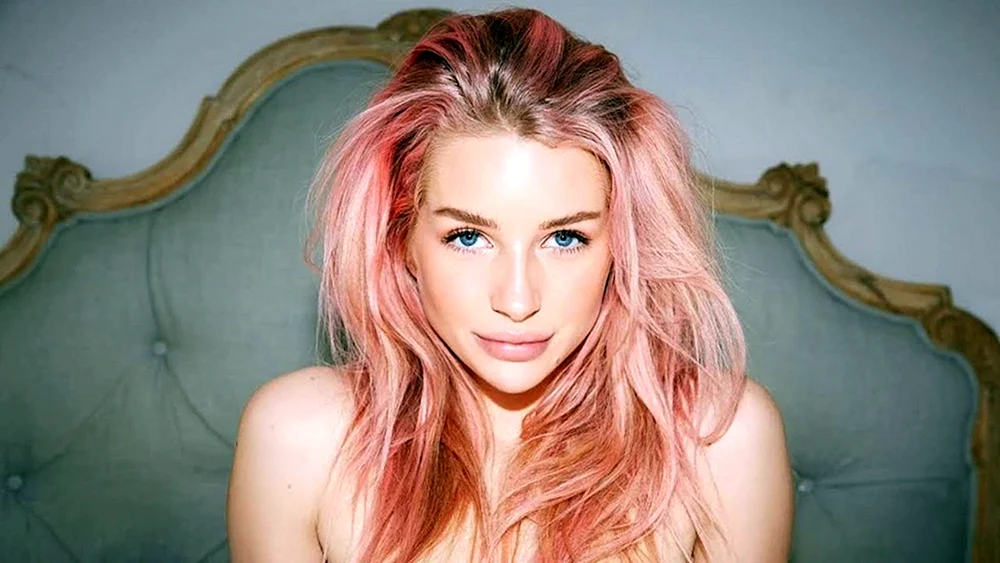 Lottie Moss onlyfans