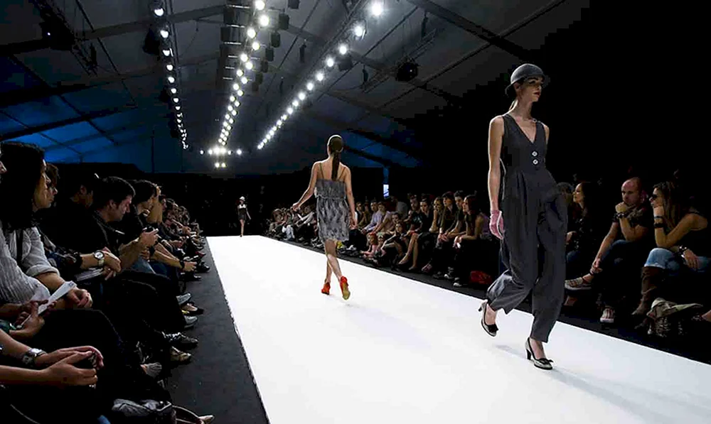 Louis Vuitton 2020 Show
