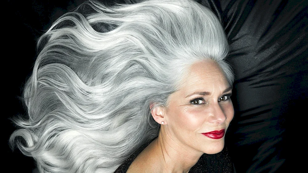 Schönes Graues Haar