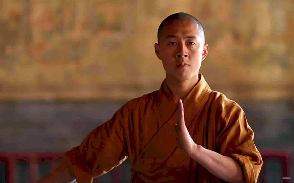 Ein kahler Shaolin-Mönch