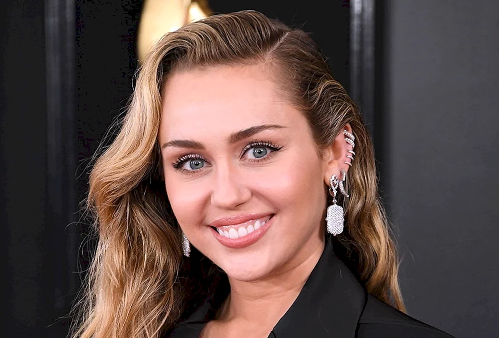 Miley Cyrus 2020
