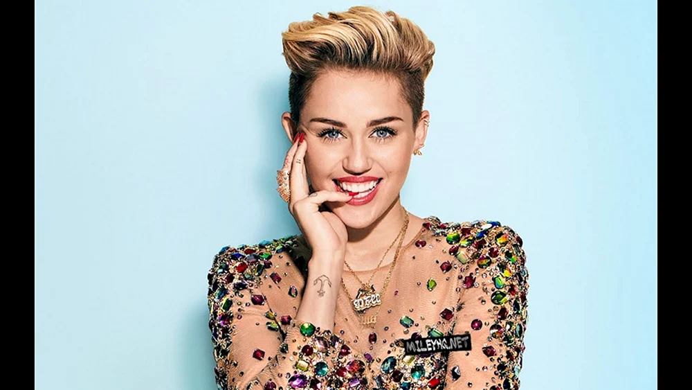 Miley Cyrus 2021