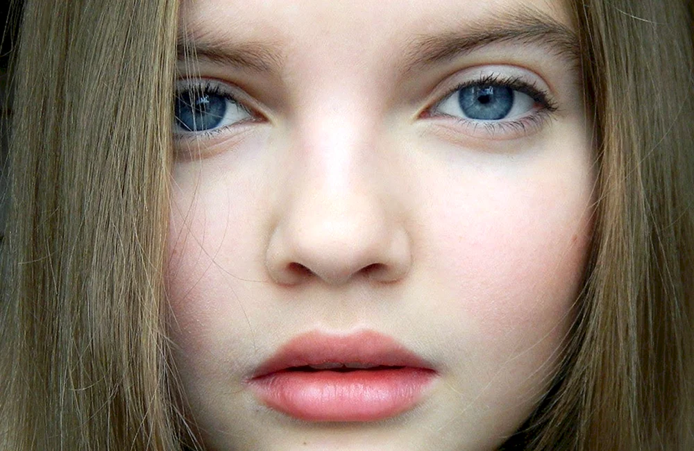 Mädchen Mironova