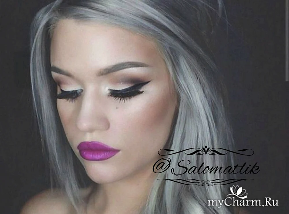 Makeup für aschiges Haar