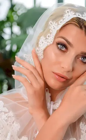 Make-up für eine kirchliche Trauung