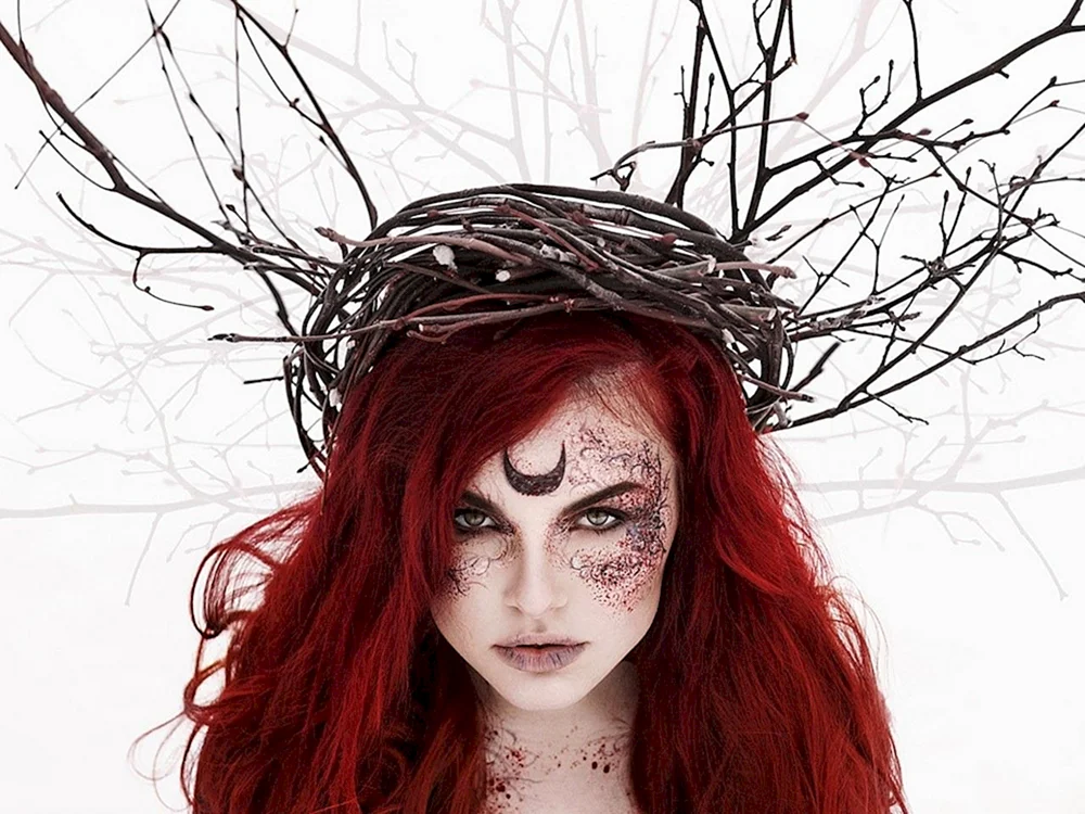 Makeup rothaarige Hexe