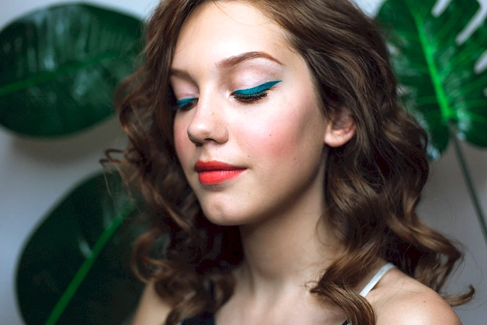 Make-up mit Farbakzent
