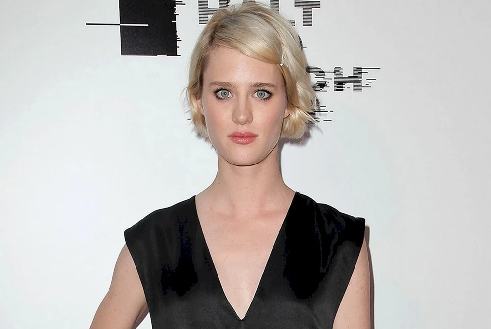 Mackenzie Davis Mackenzie Davis