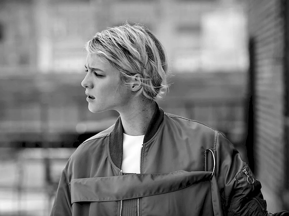 Mackenzie Davis Foto