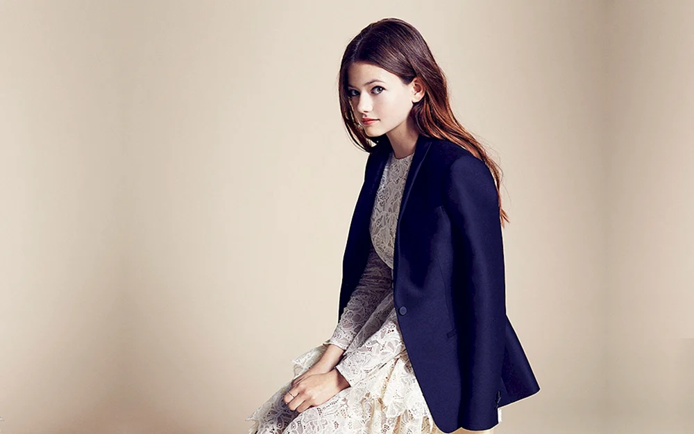 Mackenzie Foy 2014