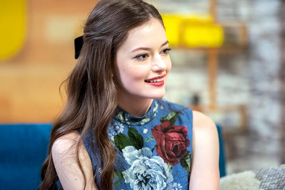 Mackenzie Foy 2020