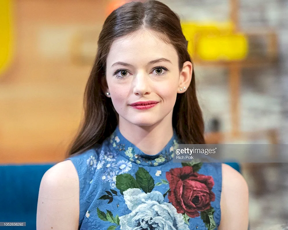 Mackenzie Foy 2022