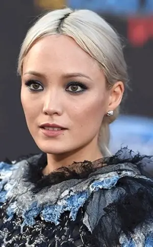 Mantis Clementieff