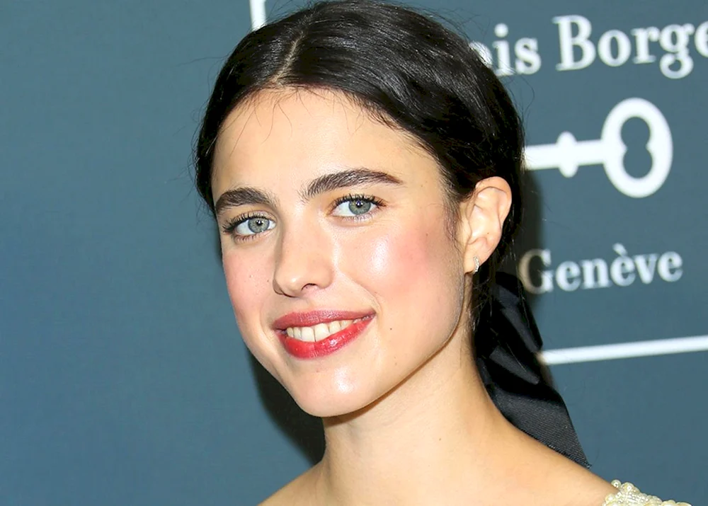 Margaret Qualley Profil