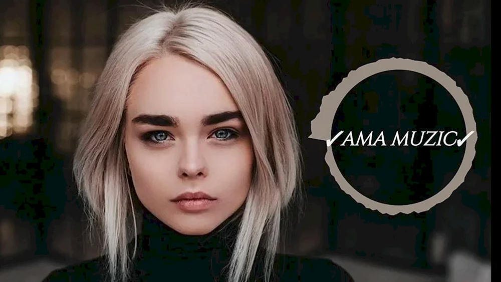 Margarita Degtyareva aschfahles Haar