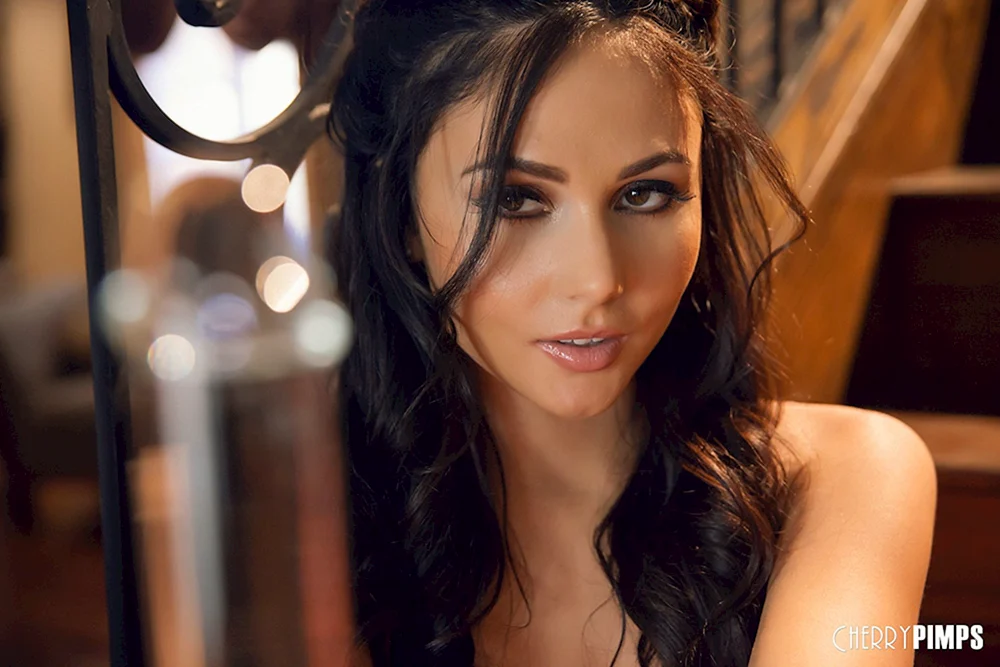 Ariana Marie Foto