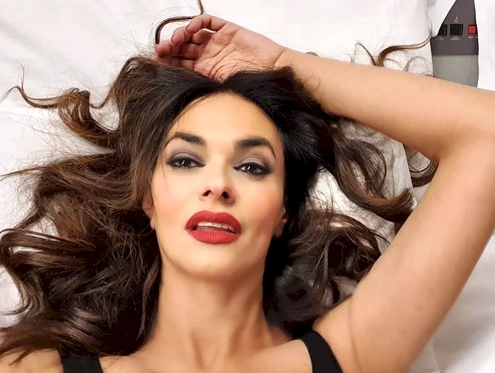 Maria Grazia Cucinotta Selfies