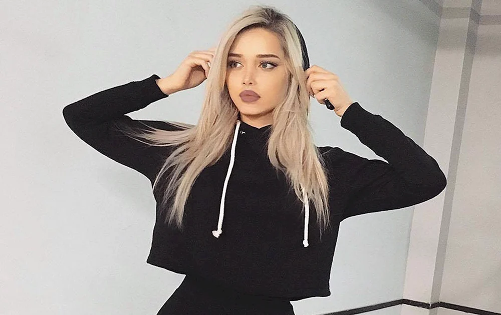Marie Pashaeva model