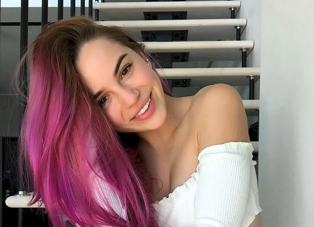 Maryana Rozhkova Blogger