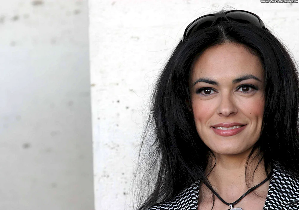 Maria Grazia Cucinotta heiß