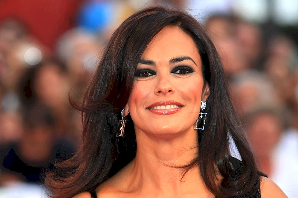 Maria Grazia Cucinotta heiß