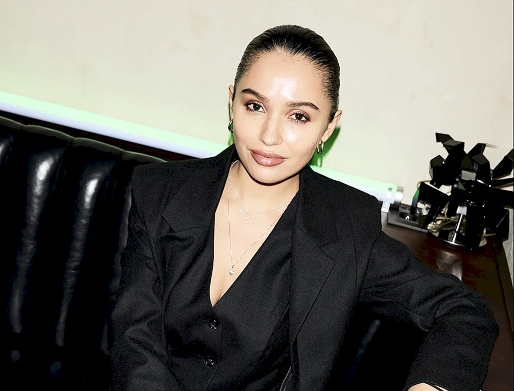 Maria Melnikova Blogger