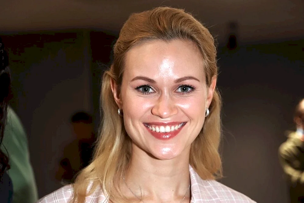 Oksana Sidorenko heiße Marina Domojirova Schauspielerin