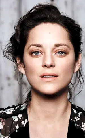 Marion Cotillard 1998